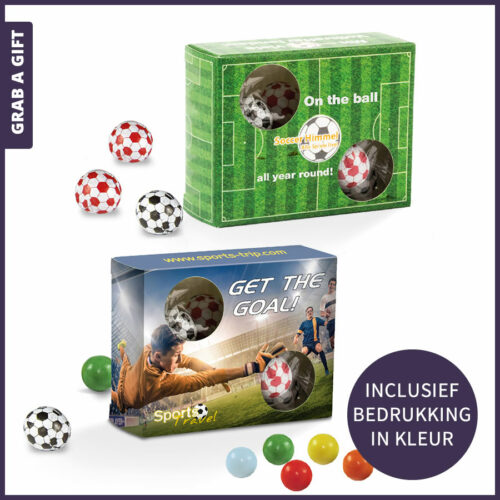 Grab a Gift relatiegeschenken - Voetbaldoosje bedrukt in kleur inclusief ca 11 kauwgomballen in voetbalfolie