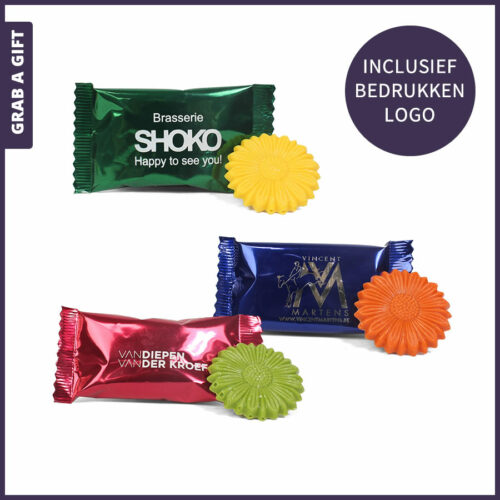 Flower Power Chocolaatjes verpakt in folie met logo opdruk