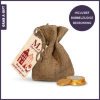 Jute zakje met chocolademunten en bedrukt kaartje voor Sinterklaas
