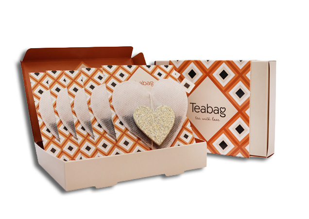 5 theezakjes in eigen vorm in dubbelzijdig bedrukt doosje