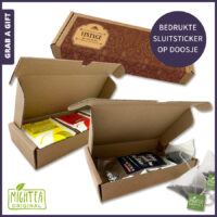 Mightea Kraft Mailbox met een in kleur bedrukte sluitsticker