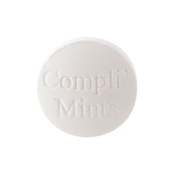 Bedrukt clic clac blikje gevuld met pepermuntjes in de vorm van een compli'mint