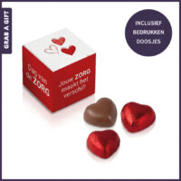 Doosje met chocolade hartjes en logo bedrukking